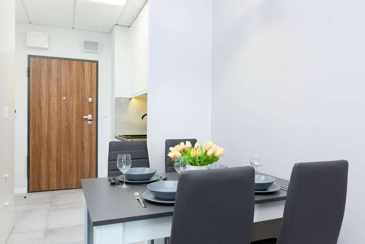 Apartments With Parking Warsaw Business Center By Noclegi Renters Экстерьер фото